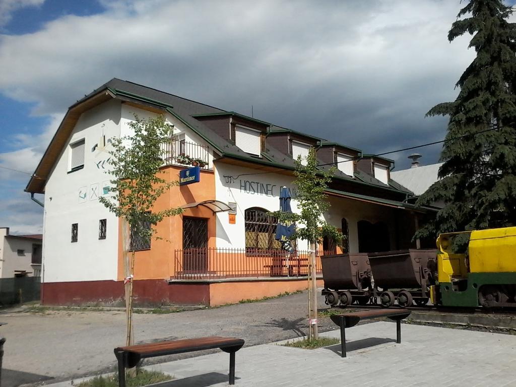 Hostinec Banik Ľubeľa Exterior foto